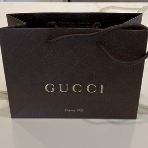 Authentic New Gucci Embossed Logo Print Small Shopping Bag